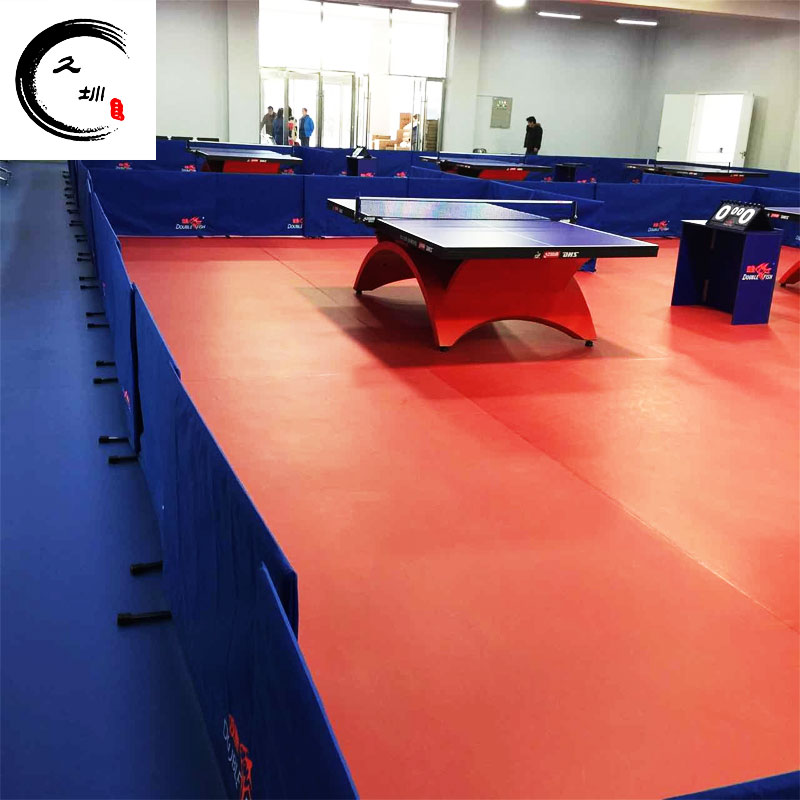 蘭州卷煙廠職工活動(dòng)中心室內(nèi)網(wǎng)格布塑膠運(yùn)動(dòng)地板膠安裝